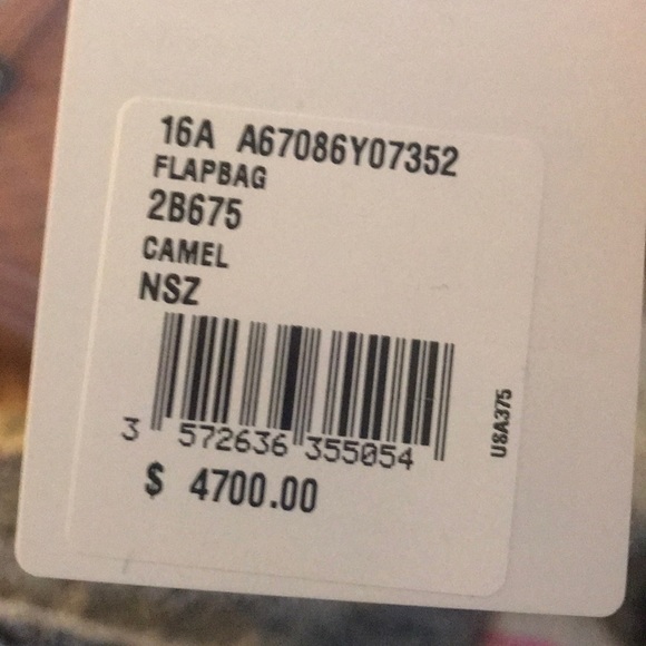 Chanel FlapBag (Camel) - Picture 8 of 8